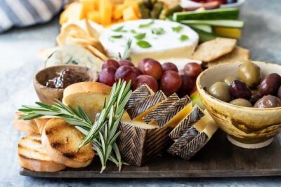 Barcelona Vegetarian Tapas and Food Walking Tour in Gracia - Price and value: $99.16 for six tastings plus vermut