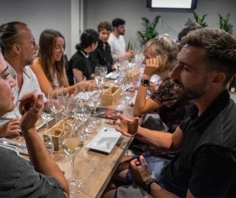 Barcelona: Wine Tasting and Tapas 5-Course Pairing Dinner - Meeting at Vivinos Wine Bar and Starting With an Aperitif
