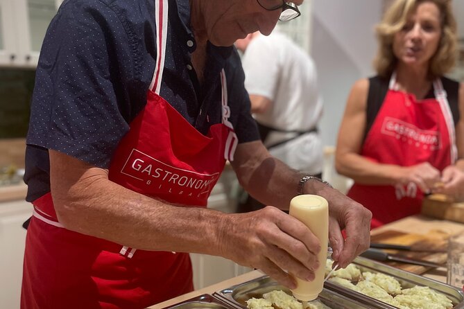 Basque Pintxos and Tapas Cooking Class in Bilbao - Meeting point and timing: the simple logistics that help
