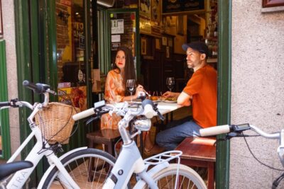 BiciTapeo : Tapas and Highlights Guided Vintage Bike Tour - Las Letras Quarter and Puerta del Sol: the two stops that set the mood