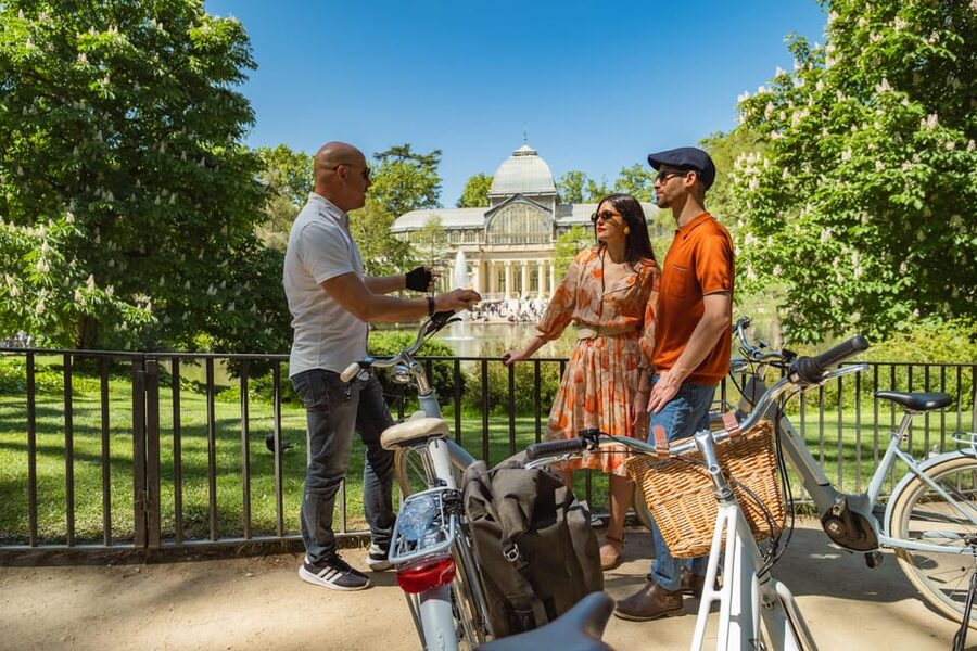 BiciTapeo : Tapas and Highlights Guided Vintage Bike Tour - Price and value: is $54 a smart deal for Madrid in 3 hours?