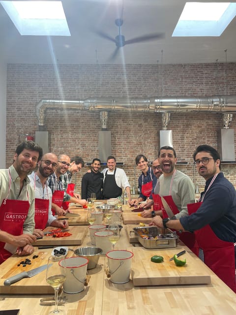 Bilbao: Basque Pintxos and Tapas Cooking Class - Where You Meet and How the Class Gets Rolling