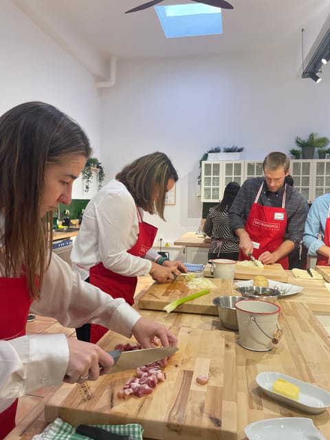 Bilbao: Basque Pintxos and Tapas Cooking Class - What to Expect From the Menu (and How to Handle Preferences)
