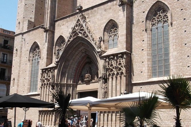 Boqueria & St Caterina Markets with Food & Tapas Small Group Tour - Practical tips so you don’t get caught off guard