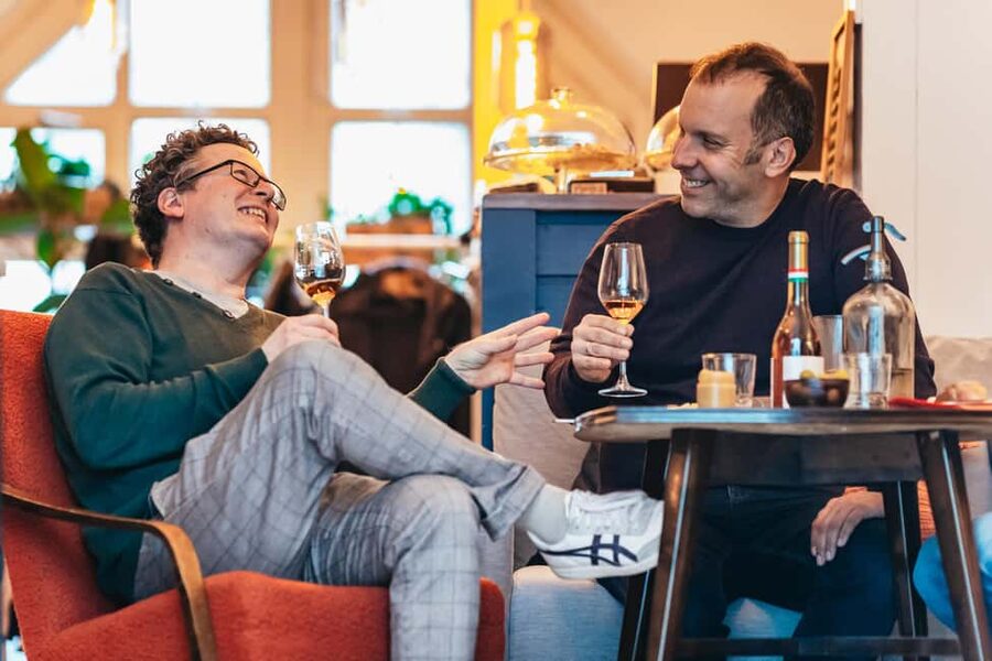 Budapest: Hungarian Wine Tasting with 7 Wines and Tapas - Stop-by-stop flow: what happens during your time inside