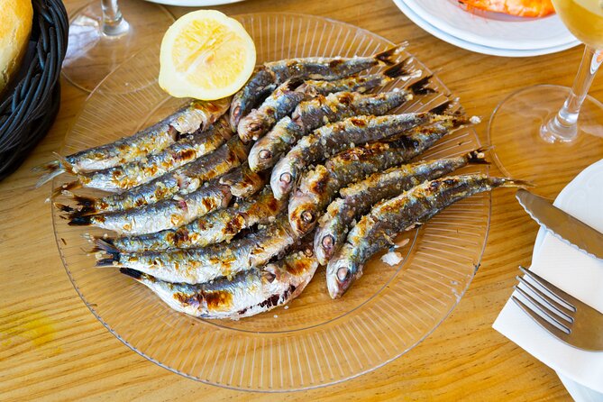 Cadiz Food Tour: Tapas, Drinks and Delights with a Local - Key Things That Make This Cádiz Tapas Tour Worth It