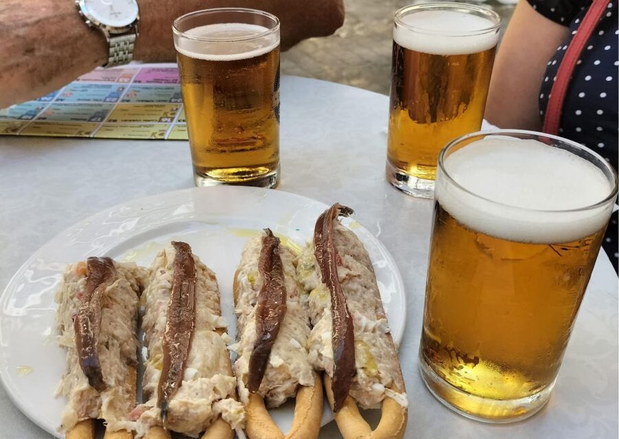 Cartagena: Guided Walking Tour with Tapas and Drinks - Should you book this Cartagena tapas walking tour?