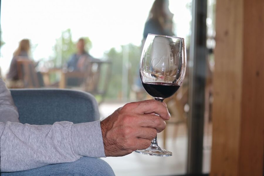Carvoeiro/Portimão/Alvor: Wine Tour w/ Tasting, Tapas, Music - Getting There and Finding the Tasting Room Near Carvoeiro