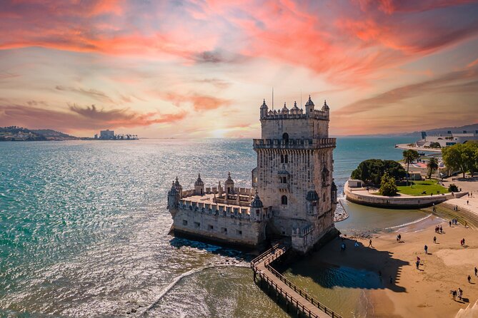 Charms of Lisbon: Alfama Tapas Tour & Sunset Sailing with Wine - Sunset sailing on the Tagus with Portuguese wine