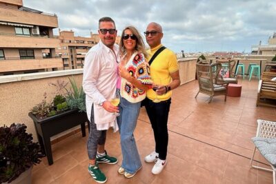 City of Arts & Sciences Tour with Rooftop Tapas & Wine - Turia Gardens pause: a break from futuristic lines