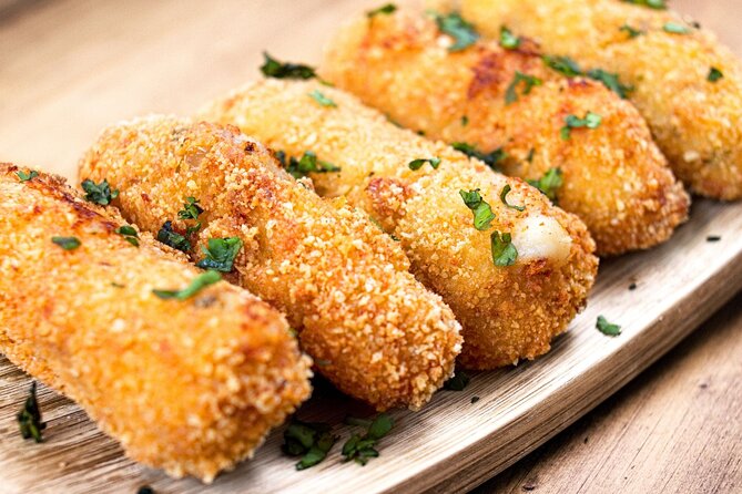Culinary tour "Tapas & Wines" in Madrid - Vegetarian option and what it means for planning