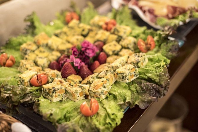 DINNER OR TAPAS in a Poruguese Home - A Private Portuguese Home Dinner Close to Guincho Beach