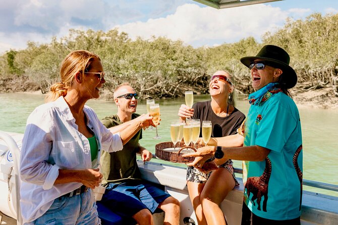 DINOSAUR ADVENTURE CRUISE - With Beachside Tapas and Cocktails - Dinosaur footprints in Roebuck Bay: what you’re really paying for