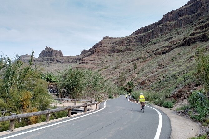 e-Bike Mountain Tour inside a Natural Park+option Tapas in a Cave - Why an e-bike mountain tour works so well in Gran Canaria’s south