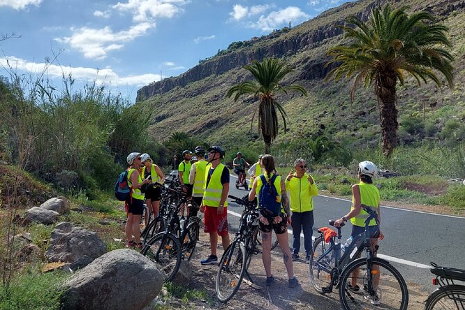 e-Bike Mountain Tour inside a Natural Park+option Tapas in a Cave - Ayagaures Dam and the brick bridge: the mountain village moment