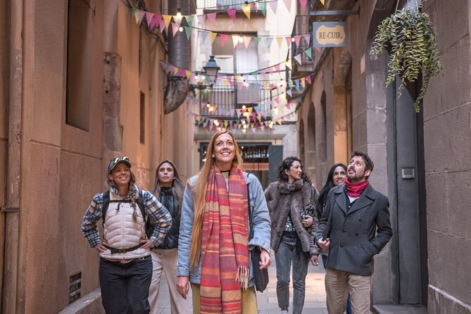 Eat Like a Local in Barcelona: Tapas, Wine & Tradition - Small Group Walking: The Real Comfort of Max 14 People