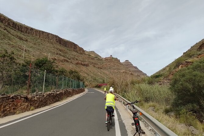 Electric Bike Panoramic South Coast Tour Optional Fishing Tapas - Tempo and Terrain: How to Make This Ride Feel Smooth