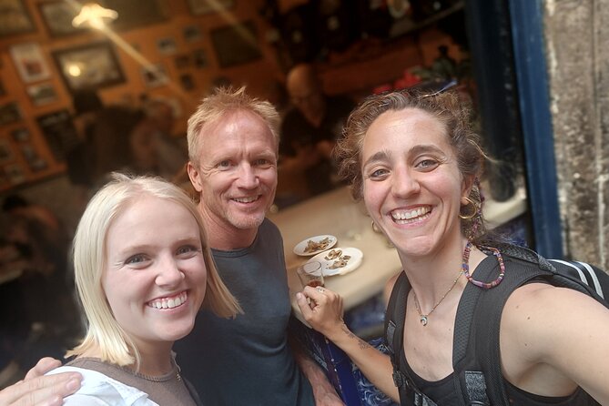 Familly friendly traditions & food tour: tailored tapas & games! - Gothic Quarter guided walk: history context without the homework