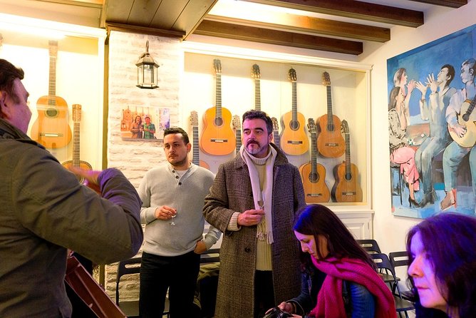 Flamenco Show and Tapas in Seville - Tapas and drinks: what you should realistically expect