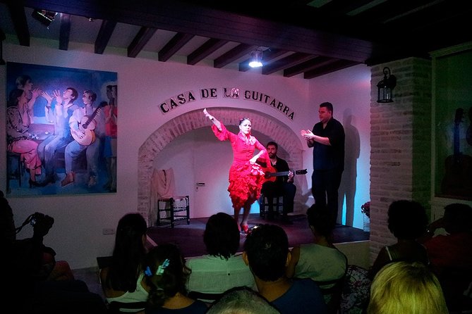 Flamenco Show and Tapas in Seville - Guides make the difference: how the stories add value