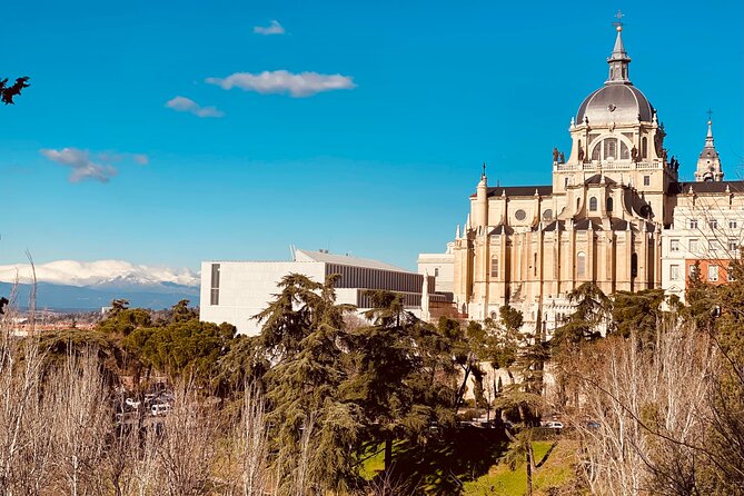 Flamenco show & tasting Tapas with panoramic views in Madrid - Starting at Parque del Emir Mohamed I: Medieval Walls and Easy Momentum