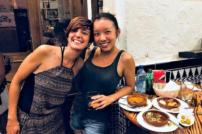 Flamenco, Tapas and Wine Tour: Best of Málaga in one Evening - Why this Malaga evening works: tapas first, flamenco last