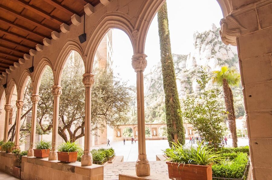 From Barcelona: Montserrat Half-Day Wine and Tapas Trip - The Museum and Market Break: Use This Time Like a Local