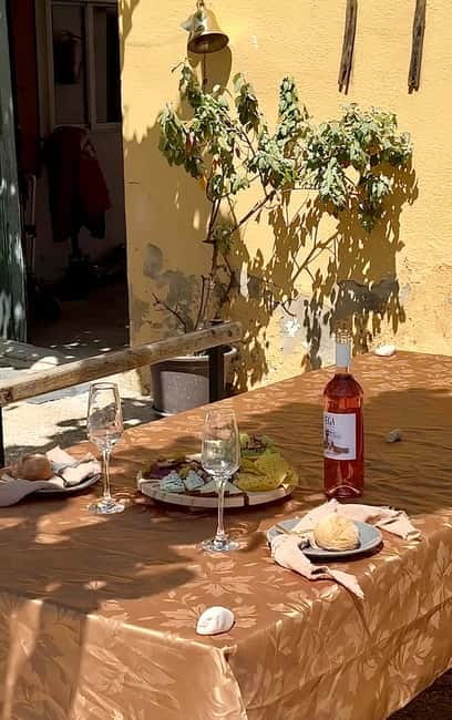 From Barcelona: PRIVATE Horseback Ride + Tapas + Picnic - Why this Penedès day feels special (and not just another tour)