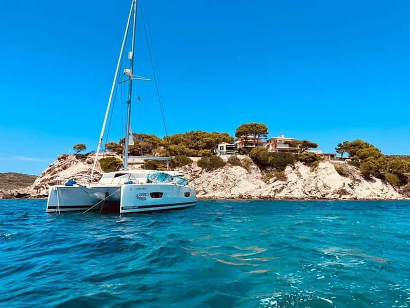 From Palma: Luxury Catamaran Group Tour with Tapas & Drinks - Key things I’d book this for