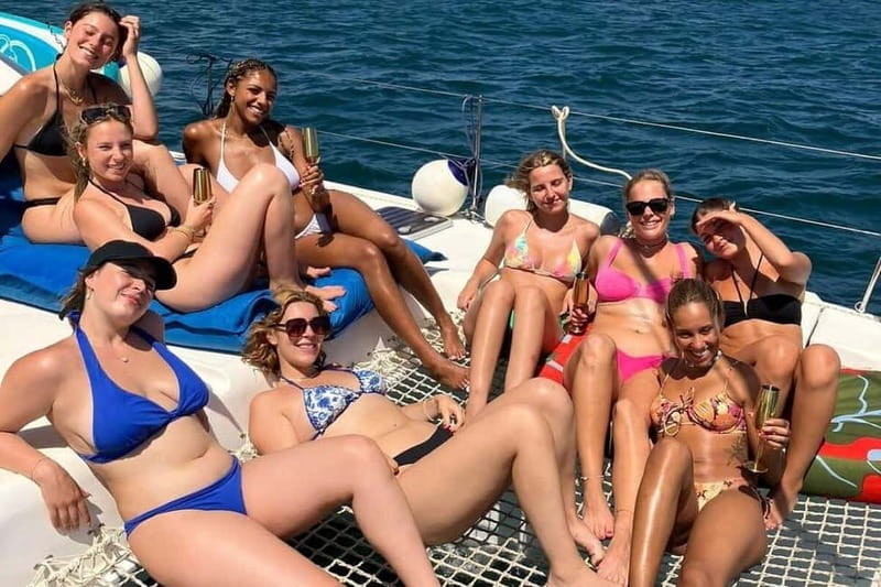 From Palma: Luxury Catamaran Group Tour with Tapas & Drinks - What to pack (and what can ruin your day)