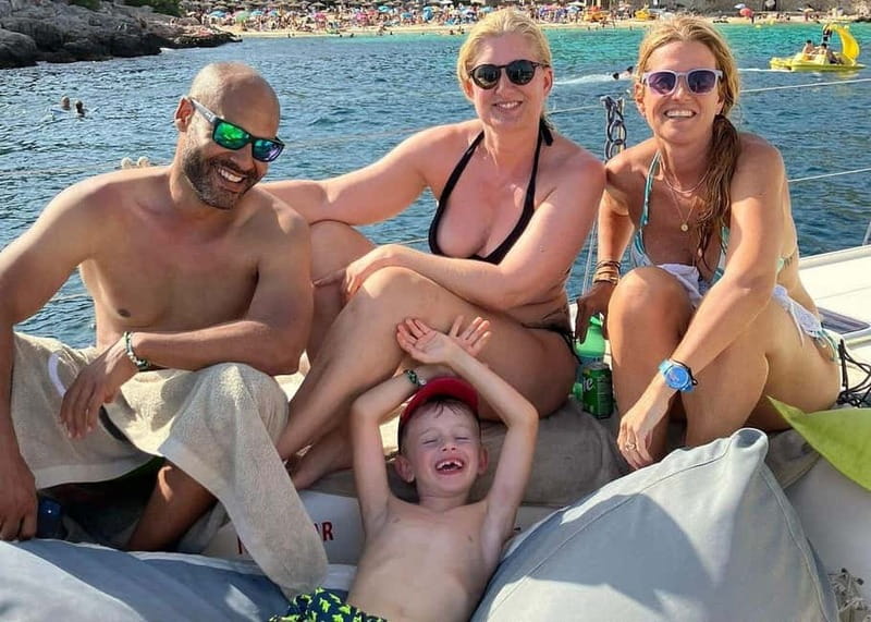 From Palma: Luxury Catamaran Group Tour with Tapas & Drinks - Getting to La Lonja and settling in before you sail