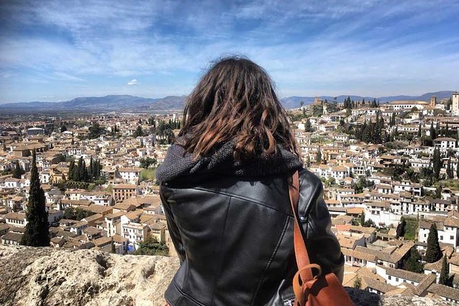 Granada and Albaicin: Wine and Tapas Tour - Mirador San Nicolás: The View Stop That Makes the Climb Worth It