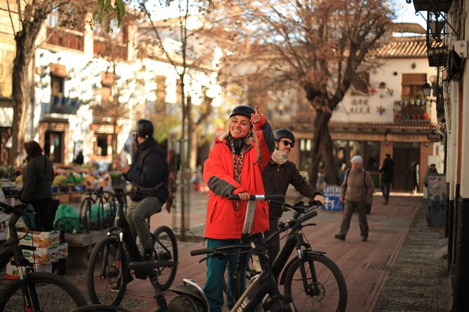 Granada Highlights Tour with Tapas Breaks by Electric Bike - Tapas Breaks and Drinks: Local Bites with a Small-Group Rhythm