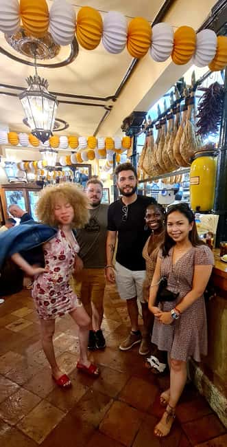 Granada: Spanish Tapas Tour with Local Guide. All included. - A Surprise Middle Stop With Flamenco Stories and Unexpected Tapas