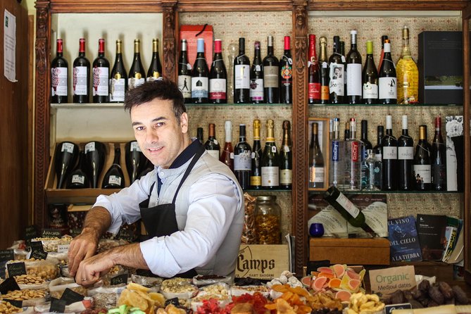 Granada Tapas and Wine Small Group Tour - Price and logistics: what you’re really paying for