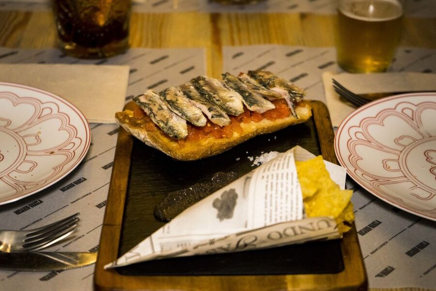 Granada: Tapas Crawl - Four Bar Stops and 10 Dishes: How the Tasting Plan Feels on the Ground