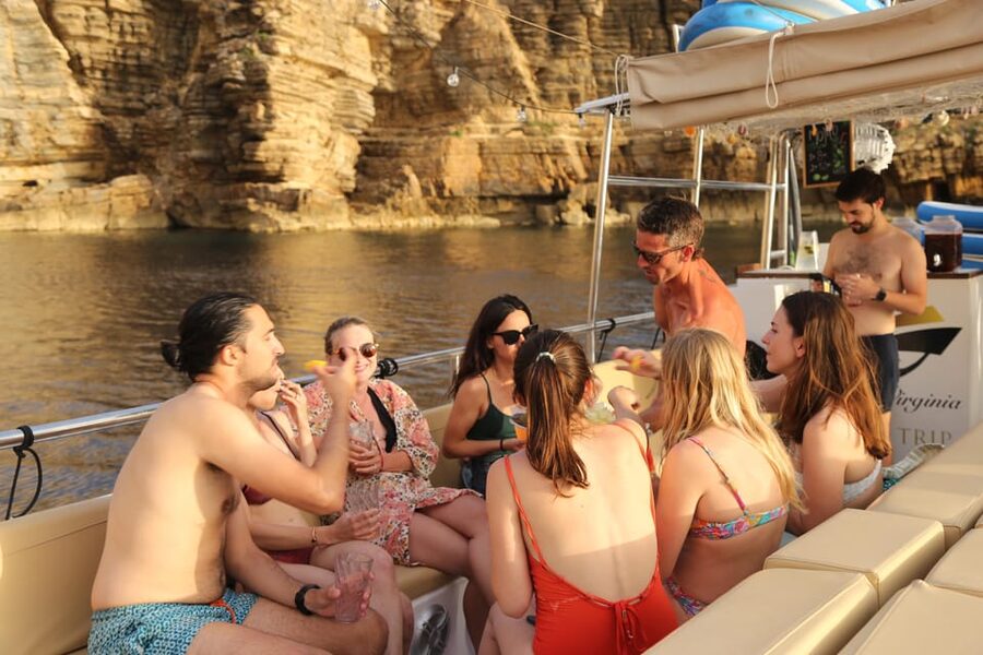 Ibiza: Scenic Sunset Cruise with Tapas and Drinks - Tapas and drinks: the easy way to snack through sunset time