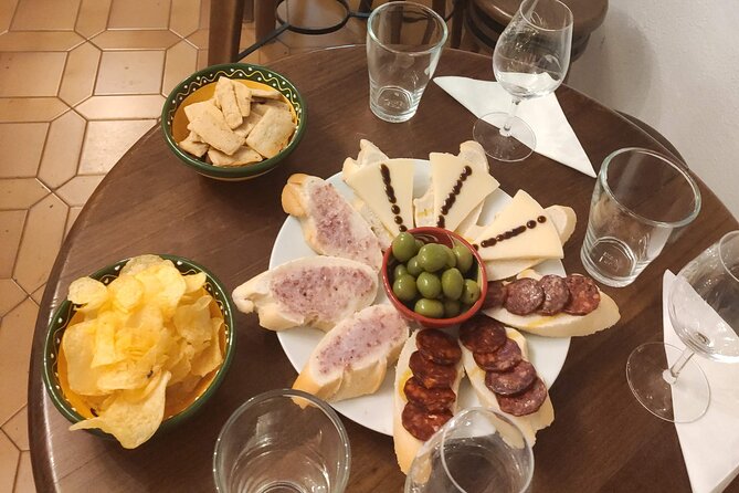 Indulge in Cordoba: Local Wines & Tapas Tasting - Buying bottles after the tasting: how to take it home