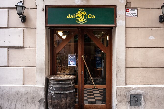 La Barceloneta Tapas & Wine & Drinks Tour in Barcelona - Bar Jai-Ca: tortilla, pa amb tomàquet, seafood, and padrón peppers