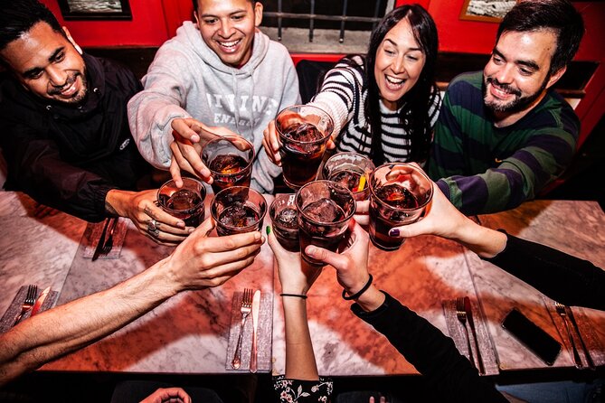 La Barceloneta Tapas & Wine & Drinks Tour in Barcelona - What guides actually add to the experience (beyond navigation)