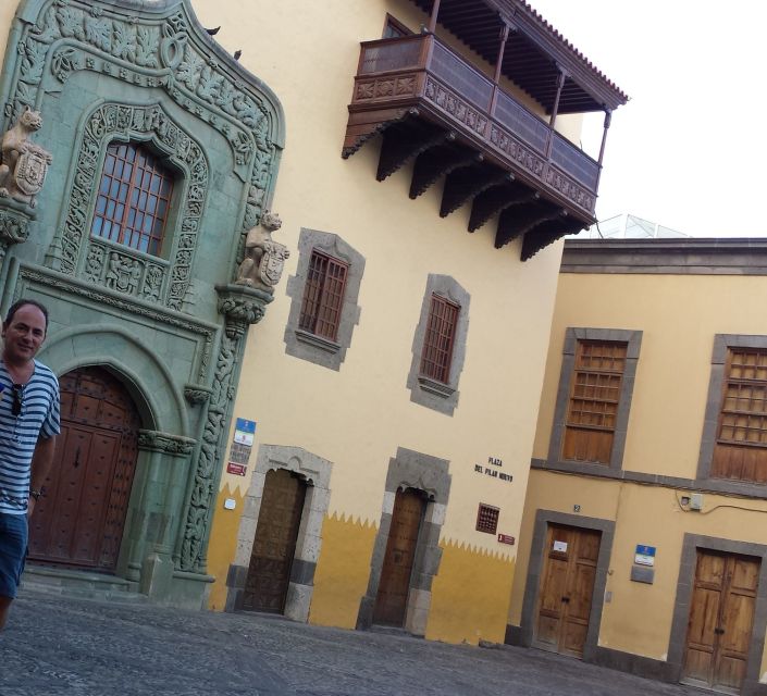 Las Palmas: Private Old City Guided Walking Tour with Tapas - Key highlights to look for