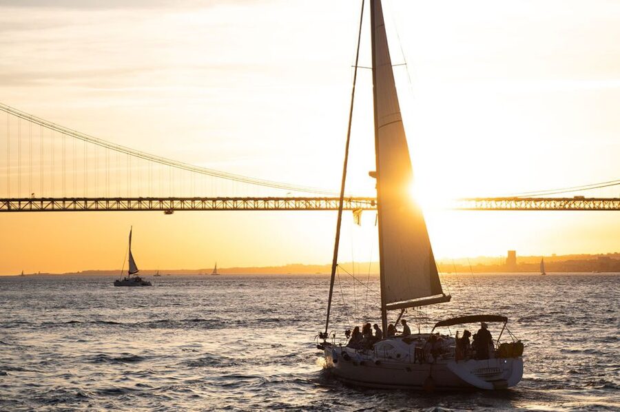 Lisbon: Alfama Charms, Tapas, Wine and Sunset Boat Cruise - Alfama Guided Walk: Getting Oriented in Lisbon’s Old-School Streets