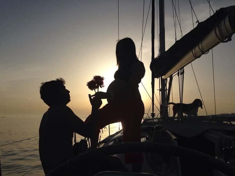 Lisbon: Romantic Cruise with Wine & Portuguese Tapas - Key highlights worth booking