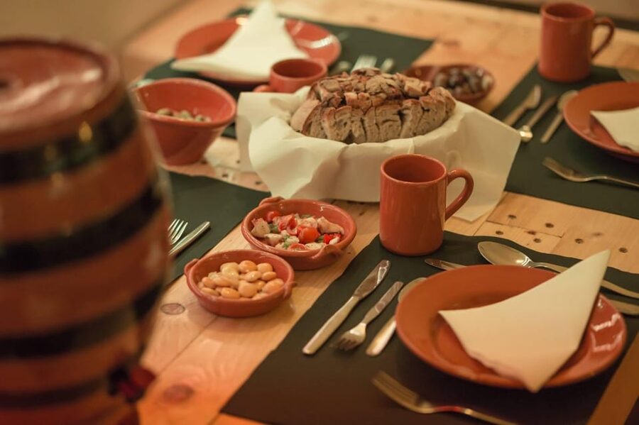 Lisbon: Tapas & Drinks with Fado Live Performance - What $58 Buys in Lisbon: Value, Portions, and the Trade-Off
