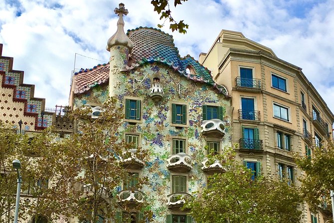 Lunchtime Tapas Tour in the Eixample with The Barcelona Taste - Key things that make this tapas tour work