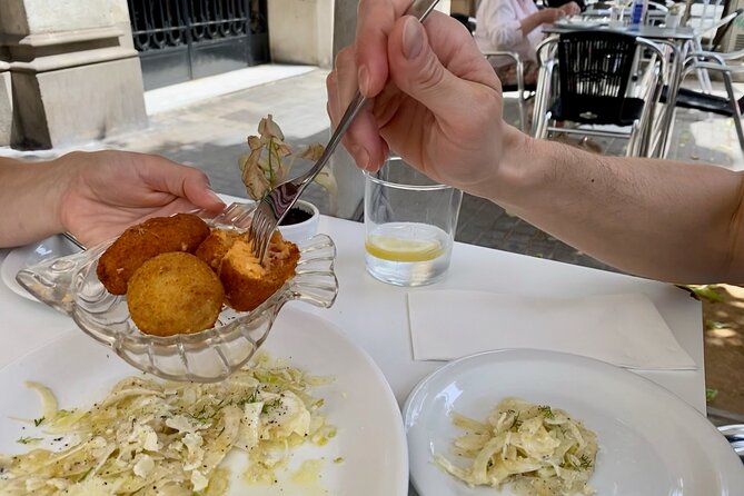 Lunchtime Tapas Tour in the Eixample with The Barcelona Taste - Passeig de Sant Joan: the walk that adds Barcelona swagger