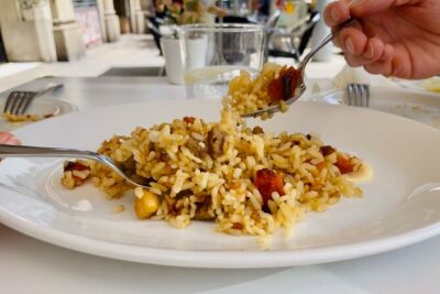 Lunchtime Tapas Tour in the Eixample with The Barcelona Taste - Finding the group: Carrer del Consell de Cent meetup and what to expect