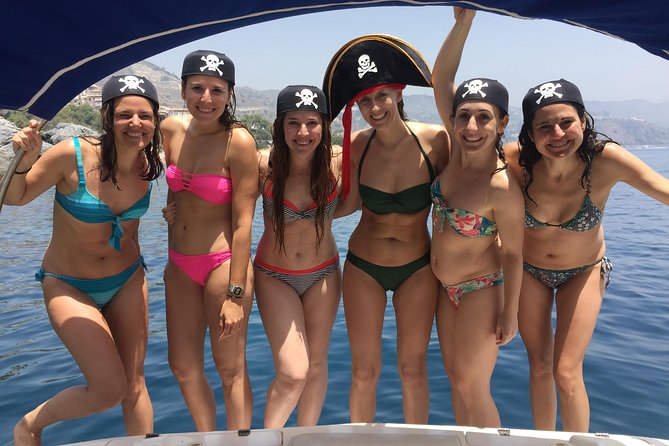 Luxury Yatch trips + Open Bar + Tapas + Paddle Surf + Snorkel - Paddle surf: fun potential, but watch the conditions