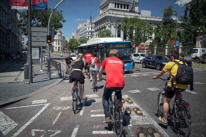 Madrid: 3 hour Guided Highlights Bike Tour with Optional Tapas - Plaza Mayor: Main Square, 400 Years Old