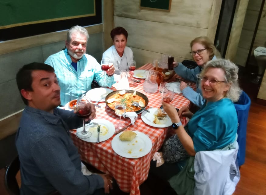 Madrid: Authentic Tapas Evening Tour with a side of History - History on Foot: How the Guide Connects the Streets to Stories